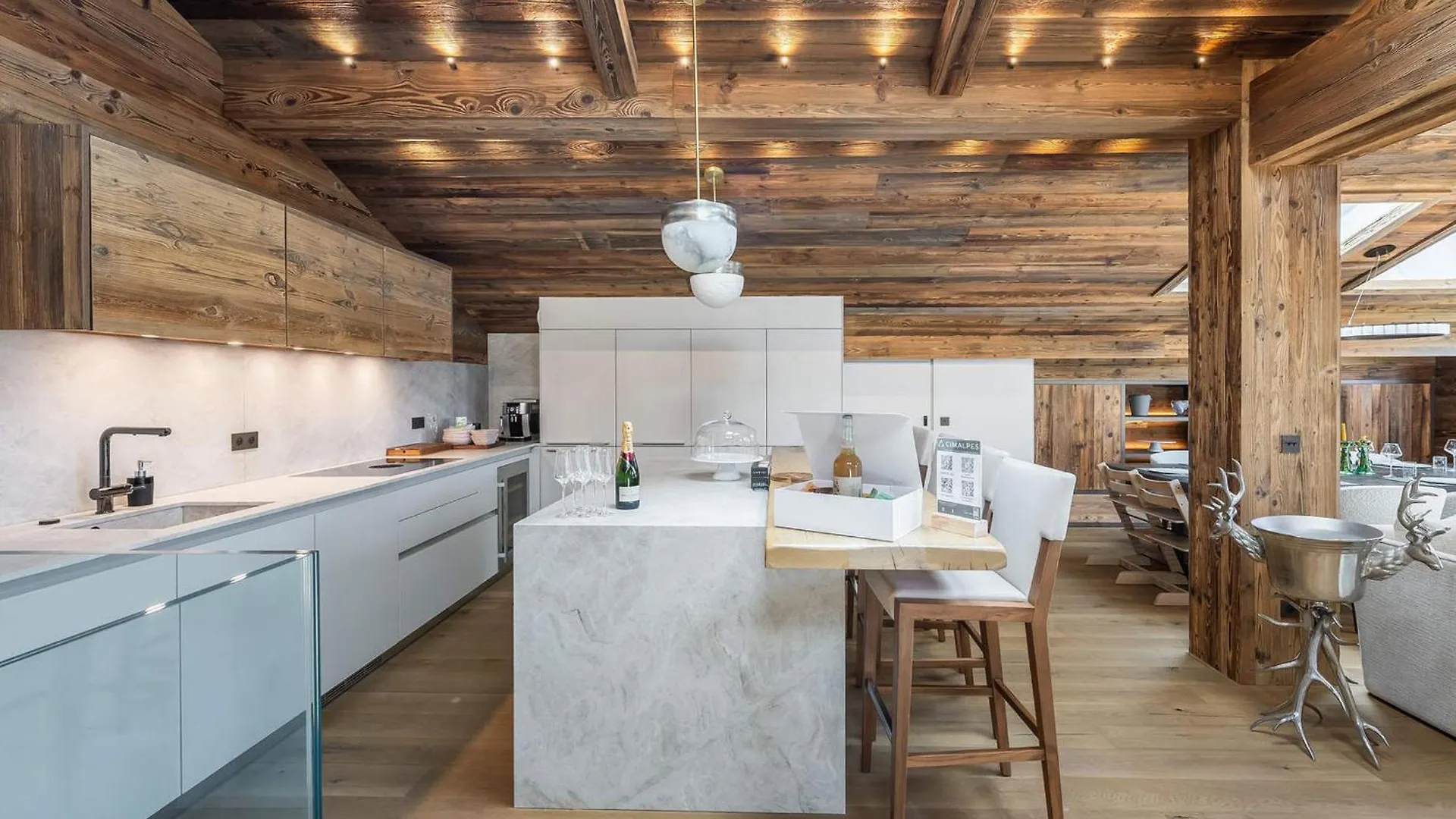 Penthouse Familial Avec Piscine, Hammam, Sauna Et Parking A Megeve - Fr-1-569-83 France